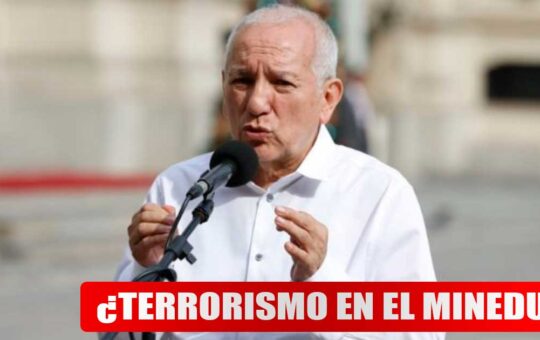 Oscar Becerra: “Infiltrados del terrorismo en el ministerio de Educación serán expulsados” | VIDEO