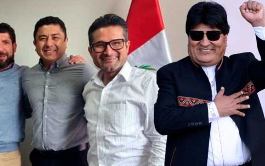 Ronald Atencio presenta habeas corpus para anular prohibición de entrar al país de Evo Morales