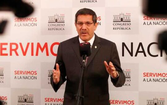 Mindef advierte que grupo de manifestantes podría llegar a Lima este 14 de enero