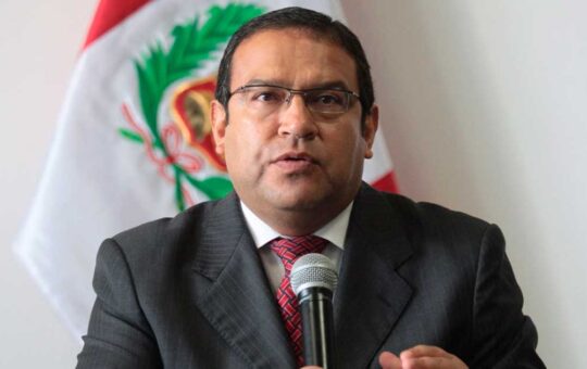 Premier Otárola: “la señora presidenta Dina Boluarte no va a renunciar” | VIDEO