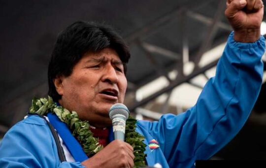 Evo Morales continúa entrometiéndose en Perú y pide un cambio constitucional