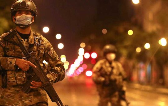 Gobierno decreta el estado de emergencia en 7 regiones del país debido a las protestas