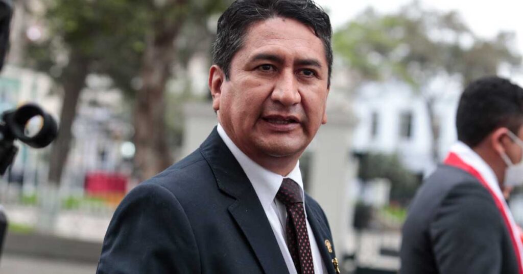 PJ dicta cuatro años de prisión efectiva contra Vladimir Cerrón por caso Aeródromo Wanka