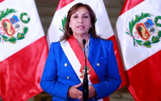 Dina Boluarte pide al Congreso que vuelvan a plantear adelanto de elecciones y respondan al pedido de protestas