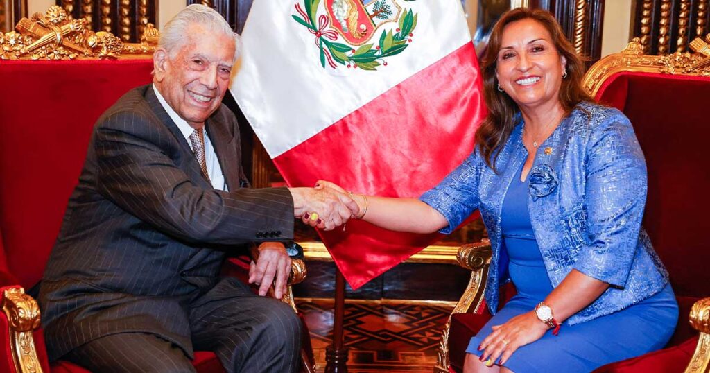 MVLL respalda a Boluarte: “La presidenta está sobre bases muy sólidos y desearle que tenga mucho éxito”