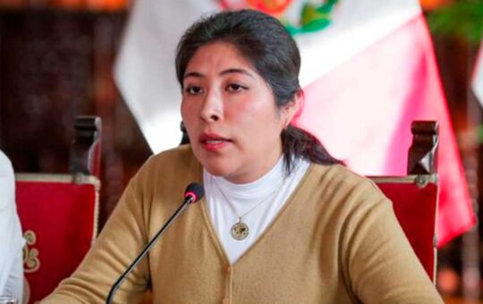 Poder Judicial dictó 15 días de impedimento de salida del país para Betssy Chávez