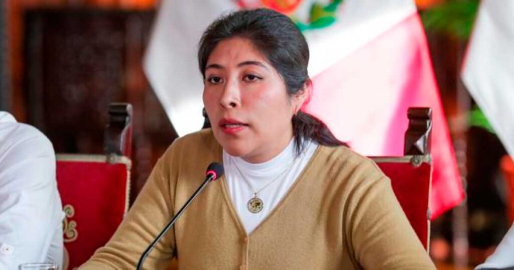 Fiscalía de la Nación presentó denuncia constitucional contra Betssy Chávez Chino