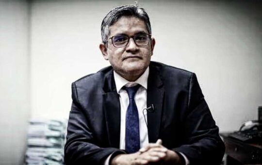 Revelan que Domingo Pérez ya no quiere ser fiscal sino juez superior