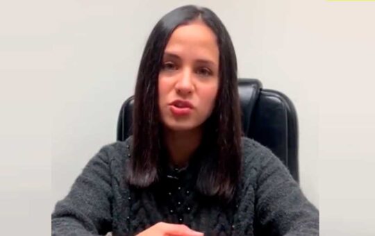 Funcionario renuncia al grupo de trabajo de Sigrid Bazán por violencia verbal y psicológico