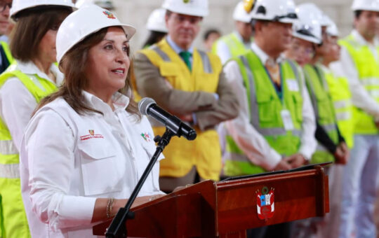 Dina Boluarte: “Tenemos que seguir buscando ese diálogo y esa paz, el Perú necesita avanzar”