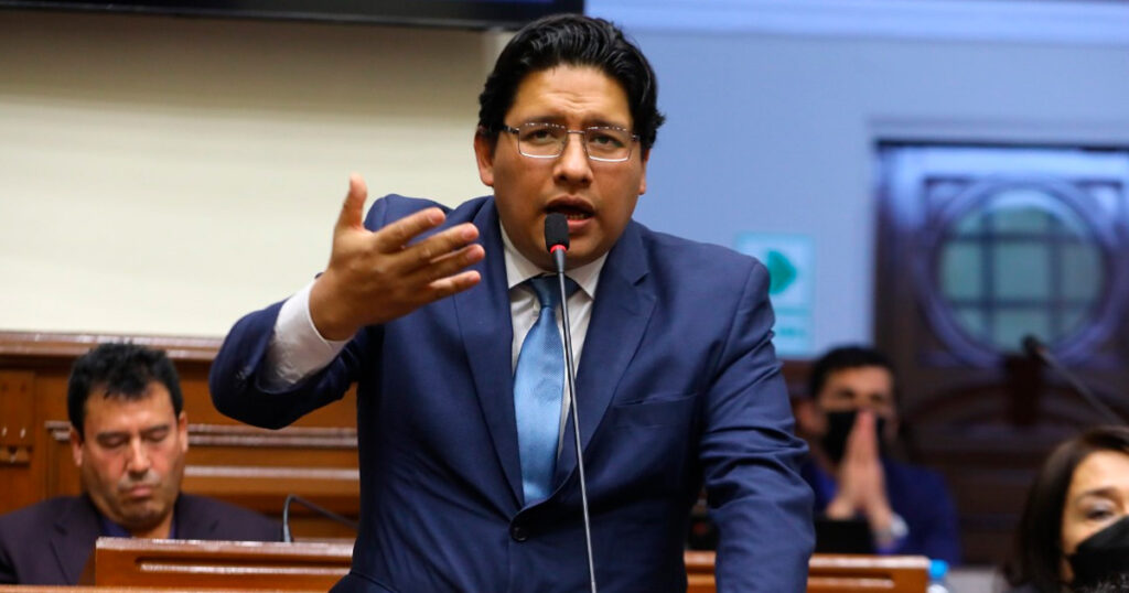 Congresista Ilich López renunció a la bancada de Acción Popular