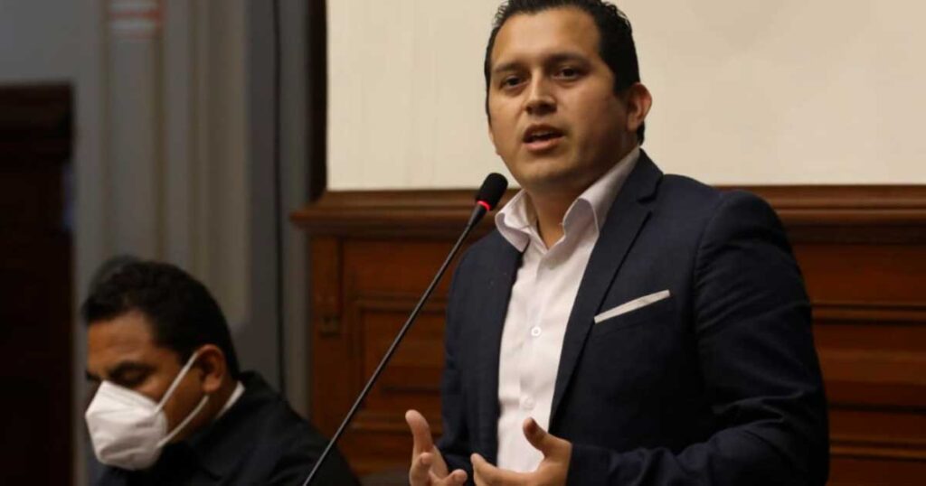 Fiscalía pide que José Luna Morales pague S/500 mil de caución en 5 días