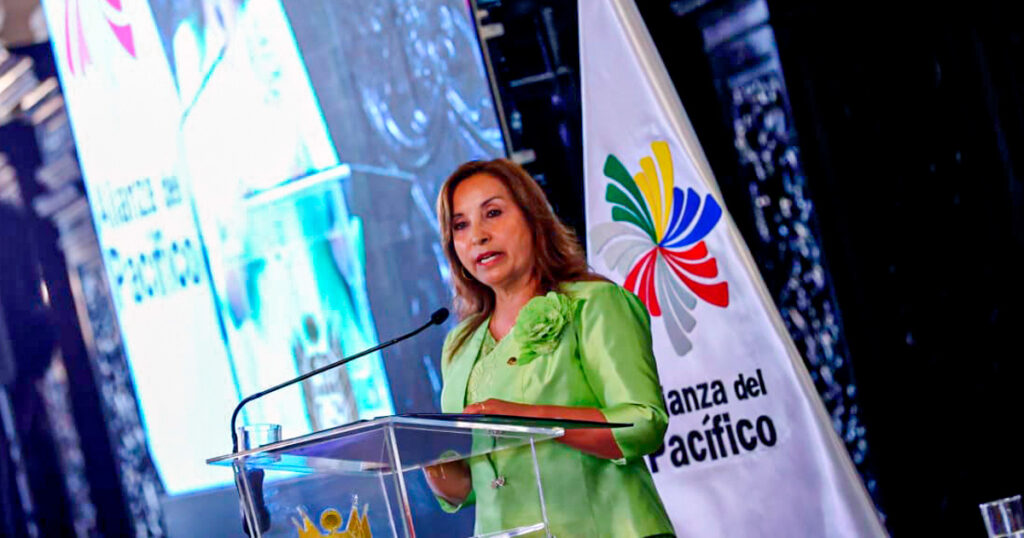 Dina Boluarte participó en ceremonia de la presidencia pro tempore del Perú de la Alianza del Pacífico