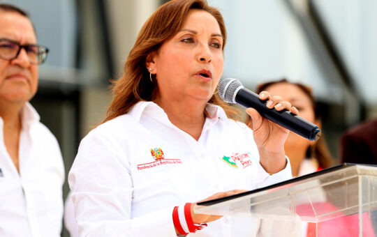 Boluarte denunció que en los hospitales de Lima malogran a propósito los equipos