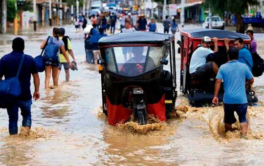 Más de 2 millones de peruanos en riesgo por el fenómeno de El Niño