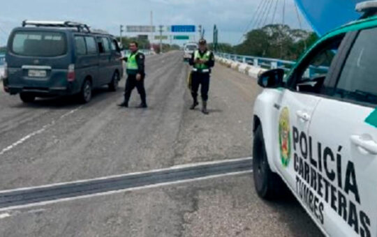 PNP frustra ingreso ilegal de colombianos y venezolanos por Loma Saavedra
