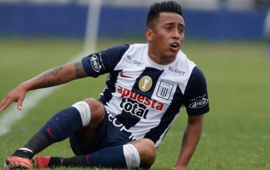 Christian Cueva es criticado por hinchas de Alianza Lima, pese a triunfo: “Salió y lo ganamos”