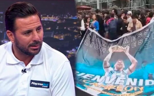 Claudio Pizarro apenado por ver a peruanos alentando a Argentina: “Culpa de los padres”