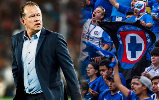 Cruz Azul quiere de regreso a Juan Reynoso, informan medios en México
