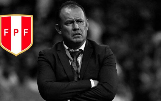 FPF definió el futuro de Juan Reynoso en la selección peruana tras derrota contra Argentina