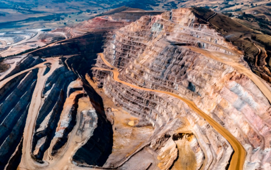 PROCESO DE INNOVACIÓN PERMITIÓ REDUCIR EN 79% LOS COSTOS POR SOBREPERFORACIÓN EN MINA LA ARENA – RCR Peru