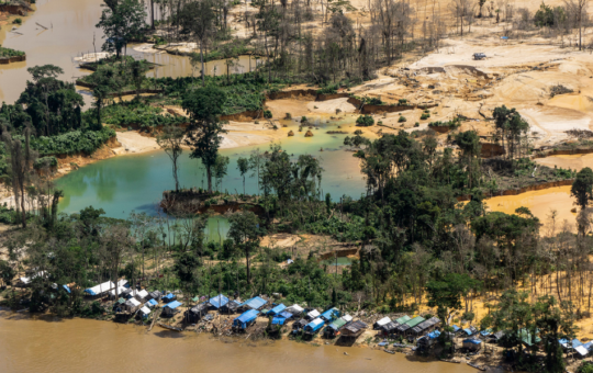 LA MINERÍA ILEGAL DESTRUYE EL AMBIENTE Y LO DEJA DEGRADADO – RCR Peru