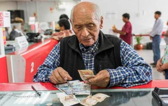 JUBILADOS RECIBEN PENSIONES POR DEBAJO DE LA REMUNERACIÓN MÍNIMA VITAL – RCR Peru