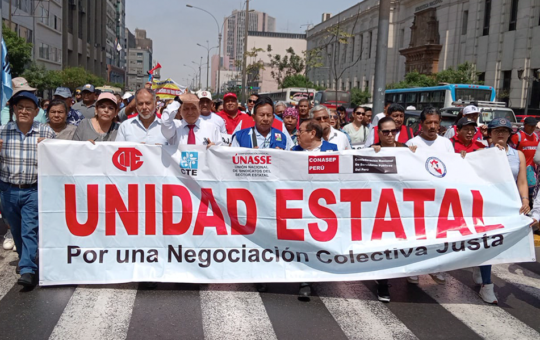 TRABAJADORES ESTATALES ANUNCIAN PARO NACIONAL ESTE 19 Y 20 DE JUNIO EN DEMANDA DE SOLUCIÓN A NEGOCIACIÓN COLECTIVA – RCR Peru