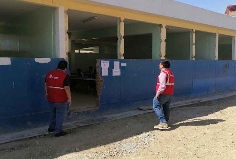 ALUMNOS ESTUDIAN EN PÉSIMAS CONDICIONES POR OBRAS PARALIZADAS EN COLEGIO – RCR Peru