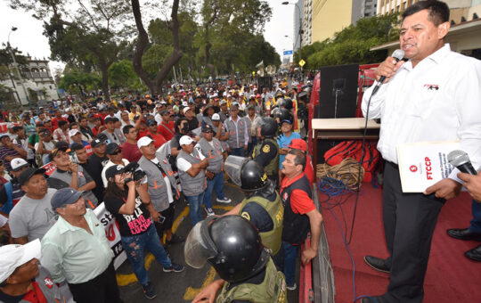 DEMANDA DE LA FTCCP EN NEGOCIACIÓN COLECTIVA  CONTEMPLA AMPLIACIÓN DE RIESGO PARA TRABAJADOR ANTE CAMBIO CLIMÁTICO EN REGIONES DEL PAÍS – RCR Peru