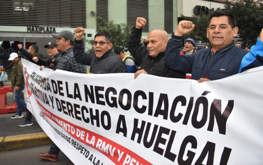 DIRIGENTES DE FTCCP BAJAN A BASES PARA INFORMAR SOBRE NEGOCIACIÓN COLECTIVA 2024-2025 – RCR Peru