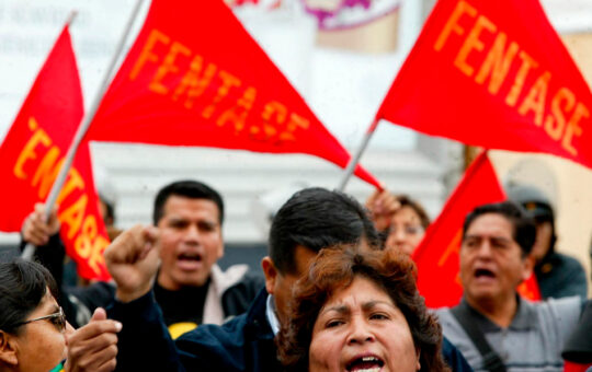 NEGOCIACIÓN COLECTIVA CONSIGUIÓ MEJORAS REMUNERATIVAS PARA TRABAJADORES ESTATALES – RCR Peru