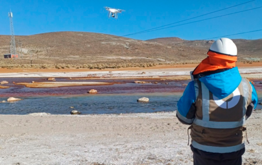 OEFA SUPERVISA CAMBIO DE COLORACIÓN EN EL RÍO CORALAQUE – RCR Peru