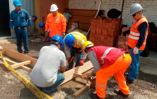 MAYORÍA DE GOBERNADORES Y ALCALDES NO CUMPLEN CON RÉGIMEN LABORAL ESPECIAL DE CONSTRUCCIÓN CIVIL – RCR Peru