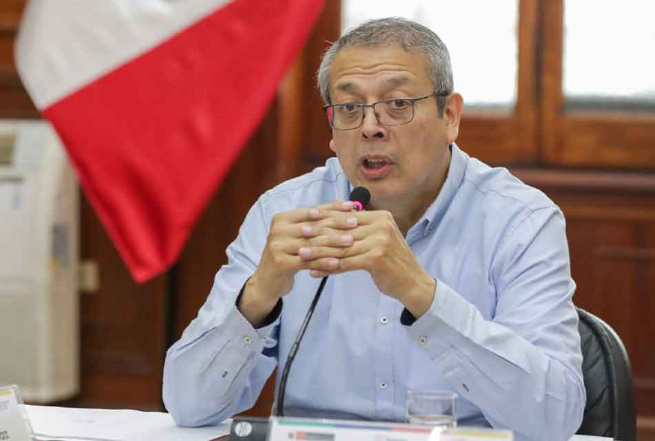 EXPREMIER DICE QUE DENUNCIA CONSTITUCIONAL EN SU CONTRA ES CONTRADICTORIA – RCR Peru