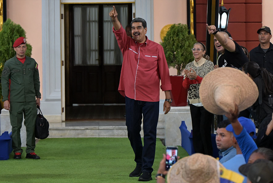 MADURO ACUDE A CORTE SUPREMA PARA VALIDAR REELECCIÓN EN MEDIO DE PRESIÓN INTERNACIONAL – RCR Peru