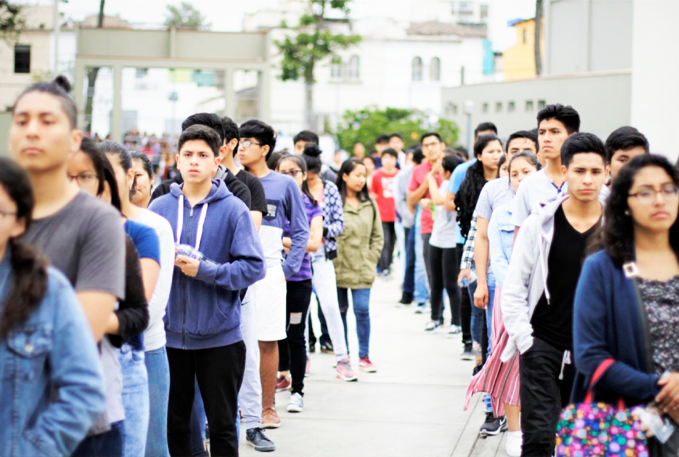 INCREMENTO DEL SUELDO MÍNIMO NO ES VIABLE ANTE LA ACTUAL COYUNTURA ECONÓMICA Y DESINCENTIVARÍA LA CONTRATACIÓN AFECTANDO A LOS MÁS JÓVENES – RCR Peru