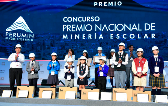 QUEDA UN MES PARA POSTULAR AL CONCURSO PREMIO NACIONAL DE MINERÍA ESCOLAR – RCR Peru