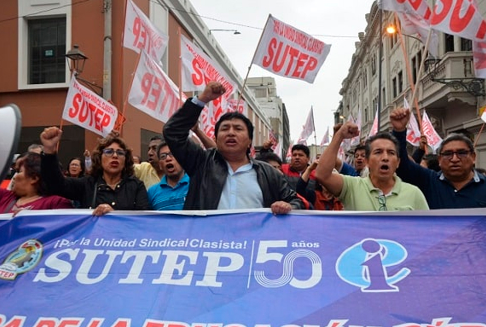 MÁS DEL 80% DEL MAGISTERIO PARTICIPARÁ DE LA HUELGA ESCALONADA DESDE EL 16 DE OCTUBRE EXIGIENDO AL ESTADO EL CUMPLIMIENTO DEL CONVENIO COLECTIVO – RCR Peru