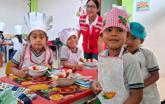 ESCOLARES DE CURA MORI SE CONVIERTEN EN MINI CHEF PARA PROMOVER CONSUMO DE FRUTAS – RCR Peru