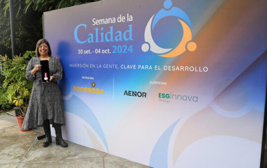 DERRAMA MAGISTERIAL RECIBE LA MEDALLA DE PLATA EN EL PREMIO NACIONAL A LA CALIDAD 2024 – RCR Peru