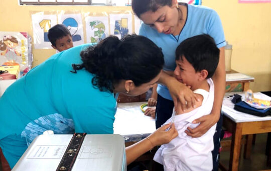 SEIS DISTRITOS DE CAJAMARCA ALCANZAN LA META DE VACUNACIÓN CONTRA LA POLIO Y EL SARAMPIÓN – RCR Peru