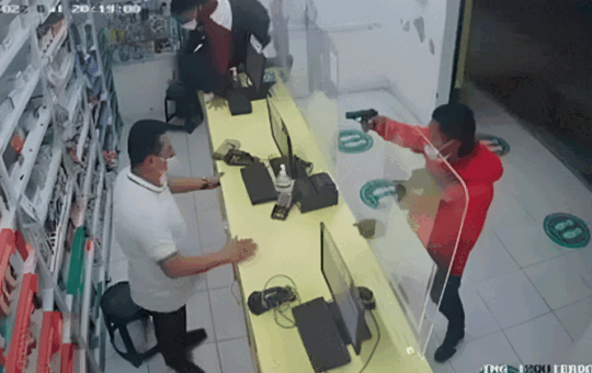 FARMACIAS Y BOTICAS INDEPENDIENTES PARTICIPAN EN PARO PARA EXIGIR SEGURIDAD ANTE LA OLA DE DELINCUENCIA – RCR Peru
