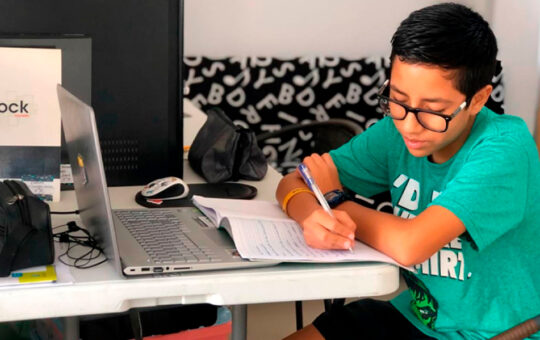 CLASES ESCOLARES EN LIMA METROPOLITANA SERÁN REMOTAS HOY VIERNES 11 DE OCTUBRE – RCR Peru