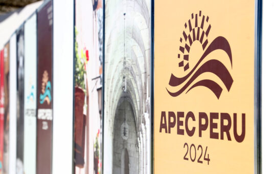 “APEC ES UNA OPORTUNIDAD, PERO PARA AQUELLOS PAÍSES QUE ESTÁN PREPARADOS” – RCR Peru