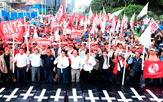 MÁS SECTORES SE SUMAN A PROTESTAS A NIVEL NACIONAL POR PASIVIDAD DEL GOBIERNO ANTE CRIMINALIDAD – RCR Peru