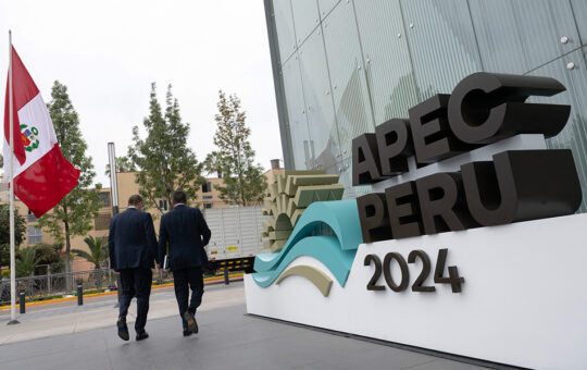 “EL PERÚ DEBE ESTAR A LA ALTURA DE LAS OPORTUNIDADES QUE OFRECE EL APEC” – RCR Peru