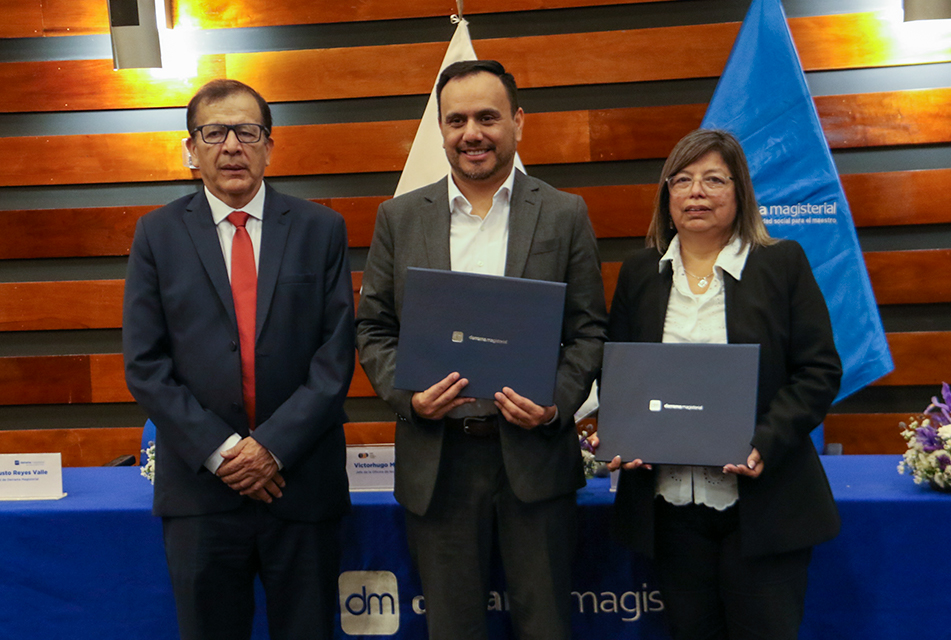 DERRAMA MAGISTERIAL Y ONP RATIFICAN CONVENIO PARA BRINDAR MEJOR ATENCIÓN A JUBILADOS Y CESANTES DEL PAÍS – RCR Peru