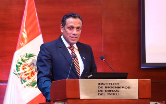DARÍO ZEGARRA SALUDA PRESENTACIÓN DE LEY MAPE Y PLANTEA UN DEBATE PÚBLICO EN EL CONGRESO – RCR Peru