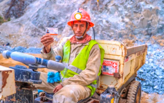 “LEY MAPE ES UNA INICIATIVA POSITIVA PARA SOLUCIONAR LOS RETOS DE LA FORMALIZACIÓN MINERA”  – RCR Peru